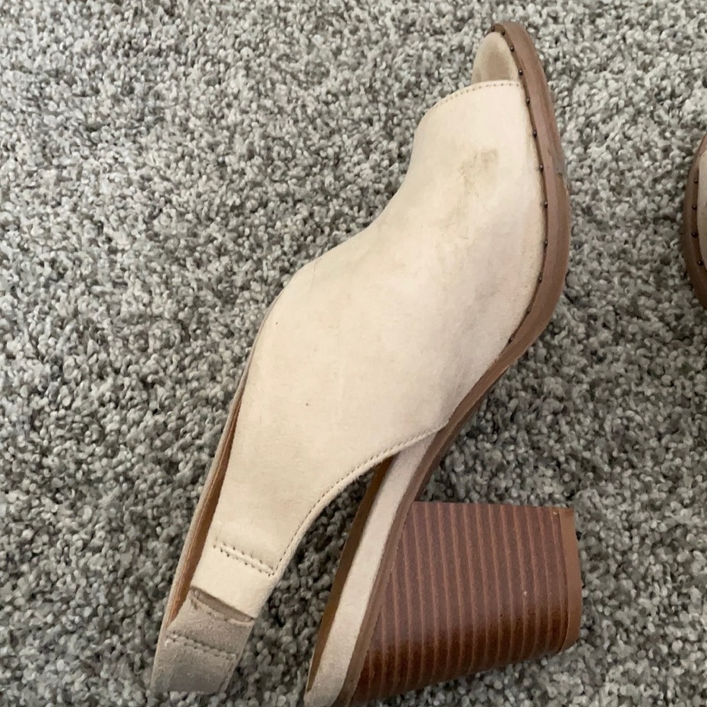 Open toed heels